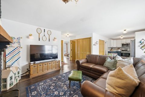 Tiny photo for 30W240 Leominster Court, Warrenville, IL 60555 (MLS # 12594755)