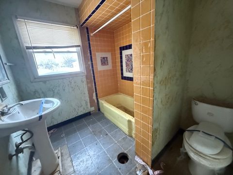 Tiny photo for 9254 S Calumet Avenue, Chicago, IL 60619 (MLS # 12544958)