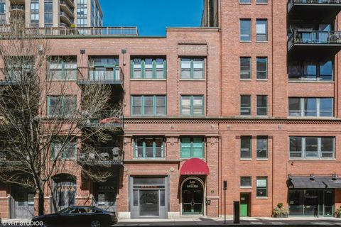 Photo of 420 W ONTARIO Street #308, Chicago, IL 60610 (MLS # 12626638)