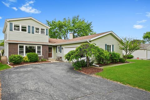Photo of 530 N Fairfield Avenue, Lombard, IL 60148 (MLS # 12458405)