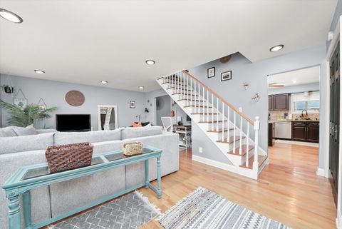 Tiny photo for 530 N Fairfield Avenue, Lombard, IL 60148 (MLS # 12458405)