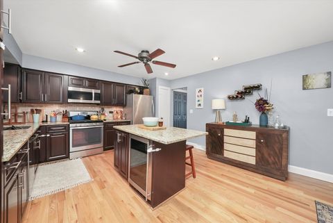 Tiny photo for 530 N Fairfield Avenue, Lombard, IL 60148 (MLS # 12458405)