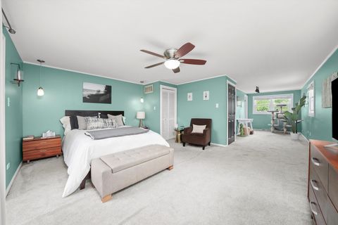 Tiny photo for 530 N Fairfield Avenue, Lombard, IL 60148 (MLS # 12458405)