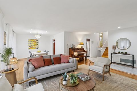 Tiny photo for 3836 W Estes Avenue, Lincolnwood, IL 60712 (MLS # 12556051)