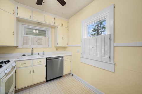 Tiny photo for 925 24th Street, Moline, IL 61265 (MLS # 12605118)