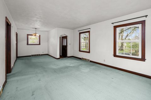 Tiny photo for 925 24th Street, Moline, IL 61265 (MLS # 12605118)