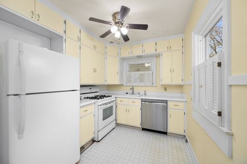 Tiny photo for 925 24th Street, Moline, IL 61265 (MLS # 12605118)