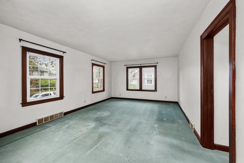 Tiny photo for 925 24th Street, Moline, IL 61265 (MLS # 12605118)