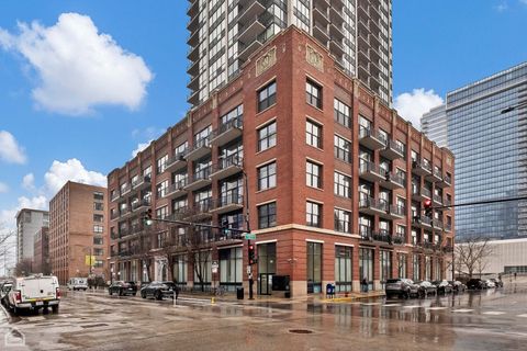 Photo of 210 S Desplaines Street #404, Chicago, IL 60661 (MLS # 12615914)
