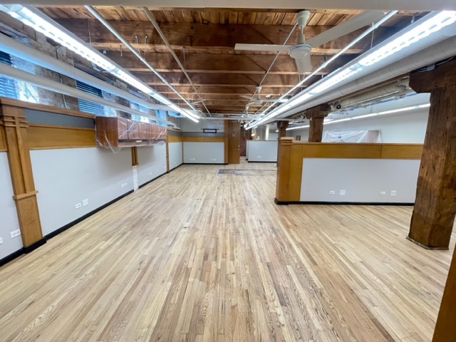 368 W Huron Street 5