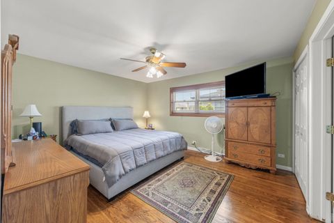 Tiny photo for Westchester, IL 60154 (MLS # 12616406)