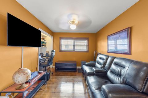 Tiny photo for Westchester, IL 60154 (MLS # 12616406)