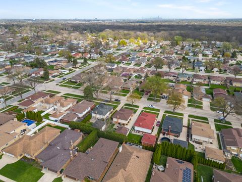 Tiny photo for Westchester, IL 60154 (MLS # 12616406)