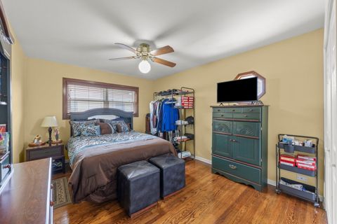 Tiny photo for Westchester, IL 60154 (MLS # 12616406)