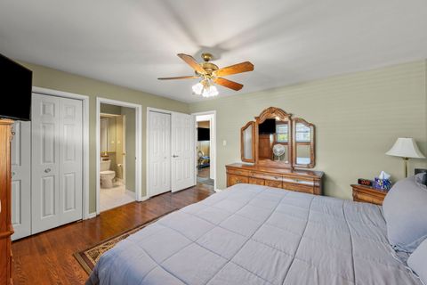 Tiny photo for Westchester, IL 60154 (MLS # 12616406)