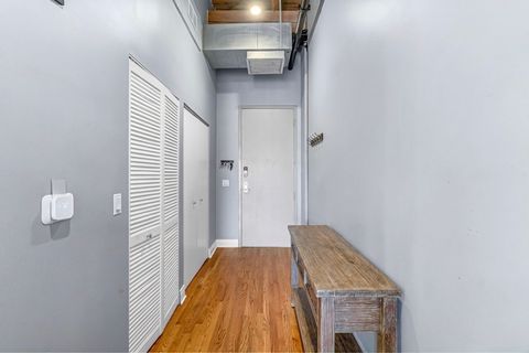 Tiny photo for 770 W Gladys Avenue #601, Chicago, IL 60661 (MLS # 12600532)