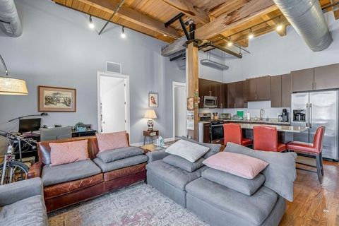 Tiny photo for 770 W Gladys Avenue #601, Chicago, IL 60661 (MLS # 12600532)