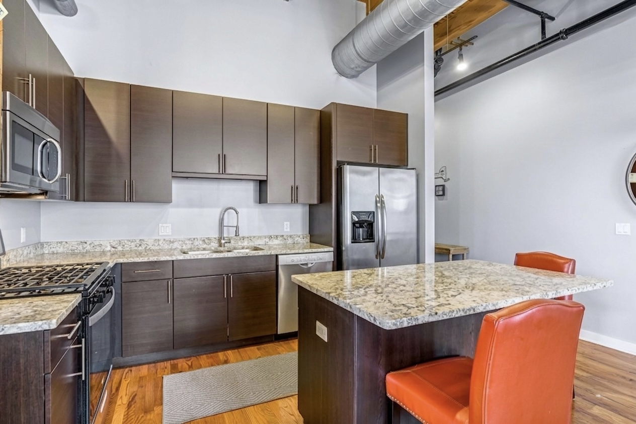 770 W Gladys Avenue 601