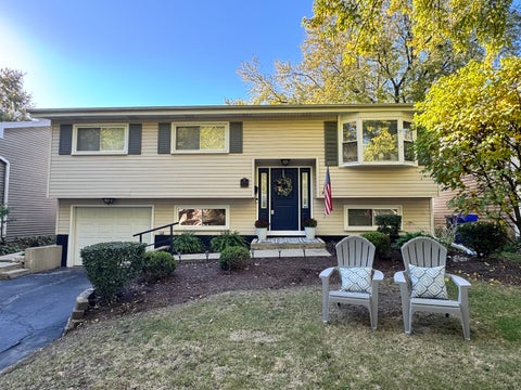 Photo of 1214 Wilson Avenue, Wheaton, IL 60189 (MLS # 12757709)