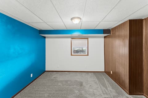 Tiny photo for 4233 Warren Street, Davenport, IA 52806 (MLS # 12663374)