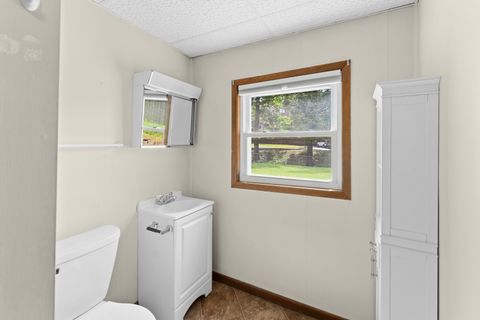 Tiny photo for 4233 Warren Street, Davenport, IA 52806 (MLS # 12663374)