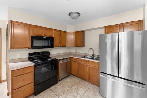 Tiny photo for 4233 Warren Street, Davenport, IA 52806 (MLS # 12663374)