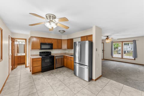 Tiny photo for 4233 Warren Street, Davenport, IA 52806 (MLS # 12663374)
