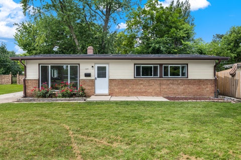 Photo of 1140 Wallace Court, Chicago Heights, IL 60411 (MLS # 12746781)