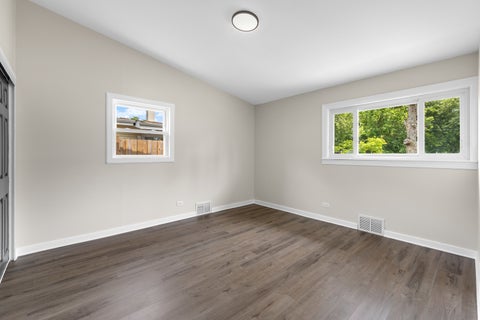 Tiny photo for 1140 Wallace Court, Chicago Heights, IL 60411 (MLS # 12746781)