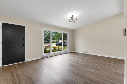 Tiny photo for 1140 Wallace Court, Chicago Heights, IL 60411 (MLS # 12746781)