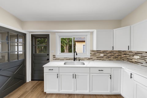 Tiny photo for 1140 Wallace Court, Chicago Heights, IL 60411 (MLS # 12746781)