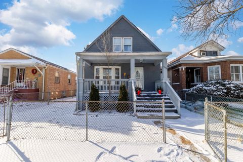 Photo of 9020 S Carpenter Street, Chicago, IL 60620 (MLS # 12552595)