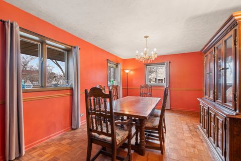 Tiny photo for 5608 S Gilbert Avenue, La Grange Highlands, IL 60525 (MLS # 12573088)