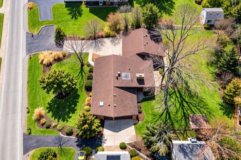 Tiny photo for 5608 S Gilbert Avenue, La Grange Highlands, IL 60525 (MLS # 12573088)