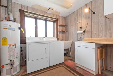 Tiny photo for 5608 S Gilbert Avenue, La Grange Highlands, IL 60525 (MLS # 12573088)