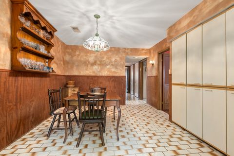 Tiny photo for 5608 S Gilbert Avenue, La Grange Highlands, IL 60525 (MLS # 12573088)