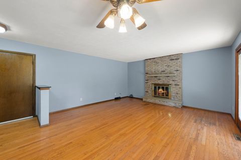 Tiny photo for 1606 Carlisle Lane, DeKalb, IL 60115 (MLS # 12624922)