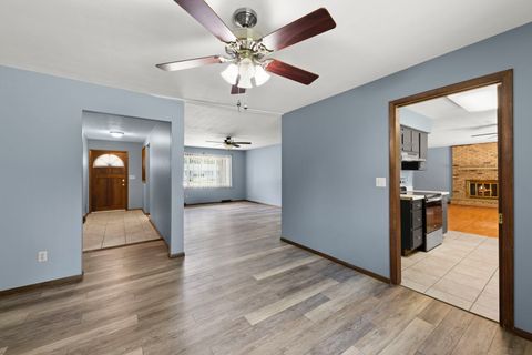 Tiny photo for 1606 Carlisle Lane, DeKalb, IL 60115 (MLS # 12624922)