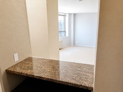 Tiny photo for 5701 N Sheridan Road #16N, Chicago, IL 60660 (MLS # 12684708)