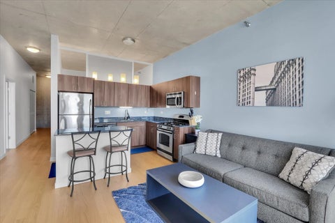 Tiny photo for 235 W Van Buren Street #2007, Chicago, IL 60607 (MLS # 12745800)
