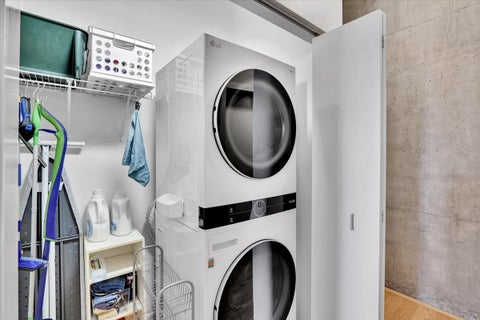 Tiny photo for 235 W Van Buren Street #2007, Chicago, IL 60607 (MLS # 12745800)