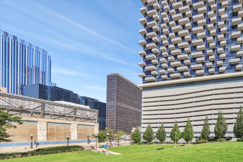 Tiny photo for 235 W Van Buren Street #2007, Chicago, IL 60607 (MLS # 12745800)