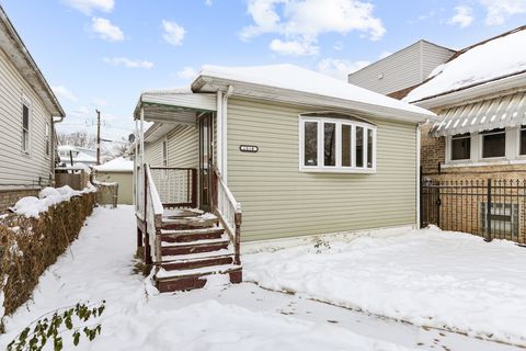 2164 N Mobile Avenue Chicago IL 60639