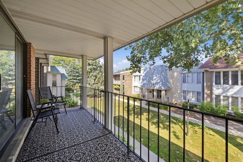 Tiny photo for 9812 S Karlov Avenue #4D, Oak Lawn, IL 60453 (MLS # 12758612)