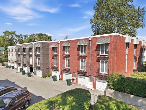 Tiny photo for 9812 S Karlov Avenue #4D, Oak Lawn, IL 60453 (MLS # 12758612)