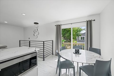 Tiny photo for 336 Westwood Court #336, Vernon Hills, IL 60061 (MLS # 12459976)