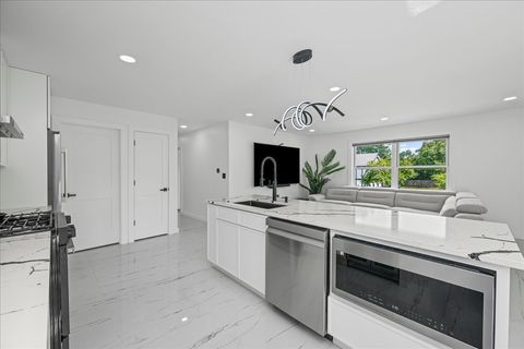 Tiny photo for 336 Westwood Court #336, Vernon Hills, IL 60061 (MLS # 12459976)