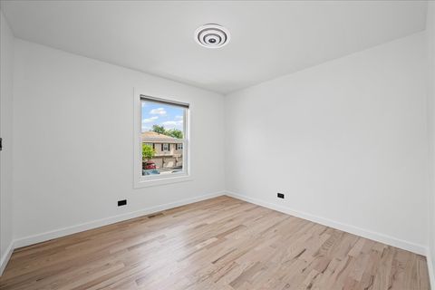 Tiny photo for 336 Westwood Court #336, Vernon Hills, IL 60061 (MLS # 12459976)