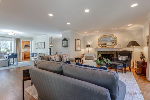 Tiny photo for 2 Court of Fox River Valley, Lincolnshire, IL 60069 (MLS # 12625747)