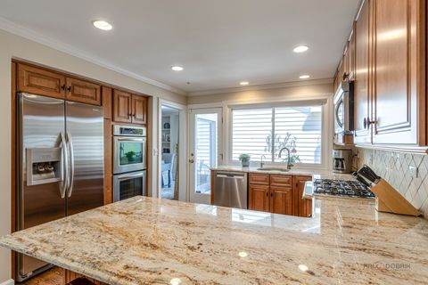 Tiny photo for 2 Court of Fox River Valley, Lincolnshire, IL 60069 (MLS # 12625747)